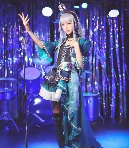 cosplay漫展一个很火的小姐姐,cos二次元最好看的小姐姐