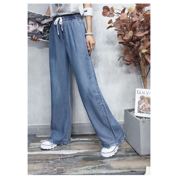 这个季节特别适合穿冰丝的牛仔裤,天丝牛仔裤女直筒显瘦阔腿长裤