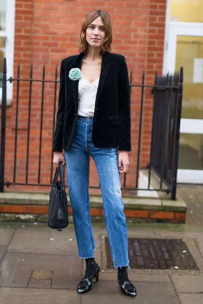 别再露脚踝了,今冬不流行露脚踝了露袜才更时髦