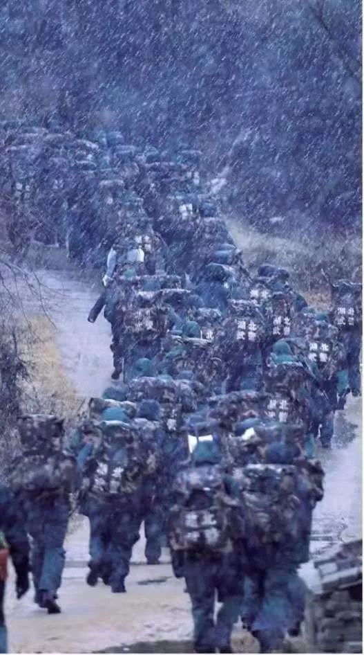 中国最美特警视频,中国最美警察背影