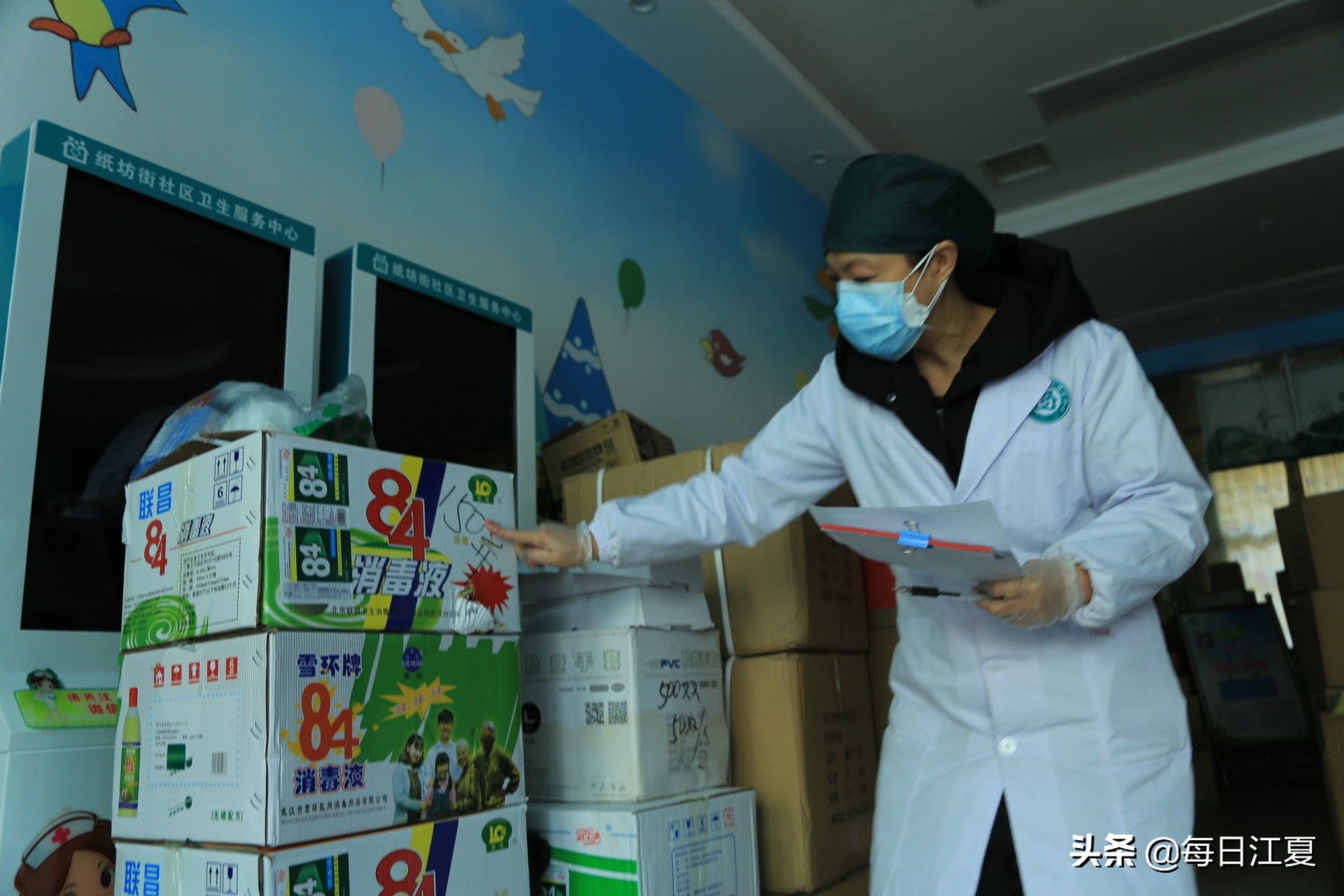 给力的“后勤部长”——记江夏纸坊街卫生院财务室主任舒小芳