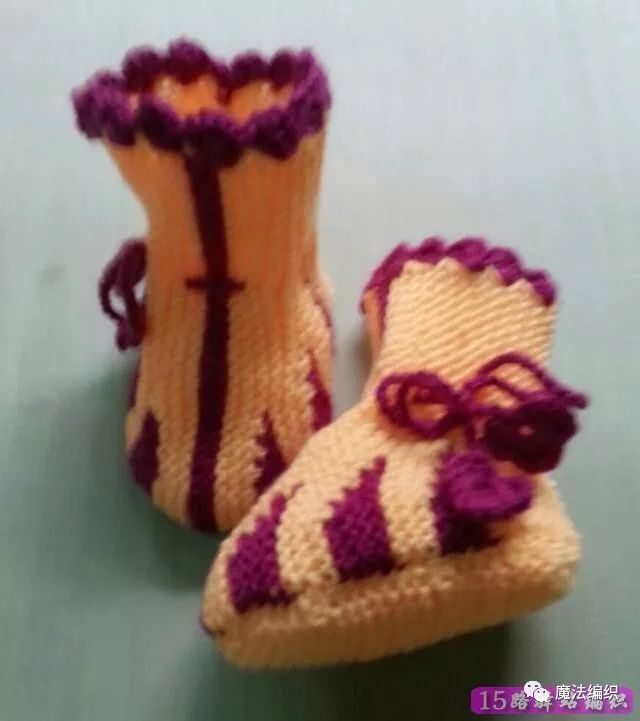 双底宝宝鞋编织教程,编织双色宝宝鞋的视频教程