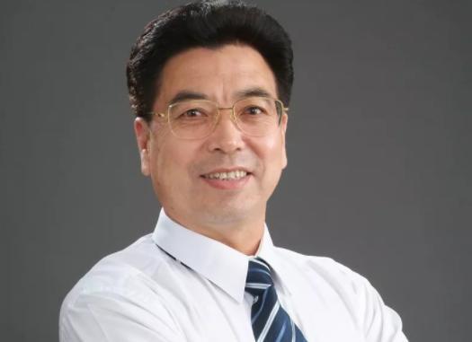 服装大王负债多少亿,昔日服装巨头欠41亿债务还不起