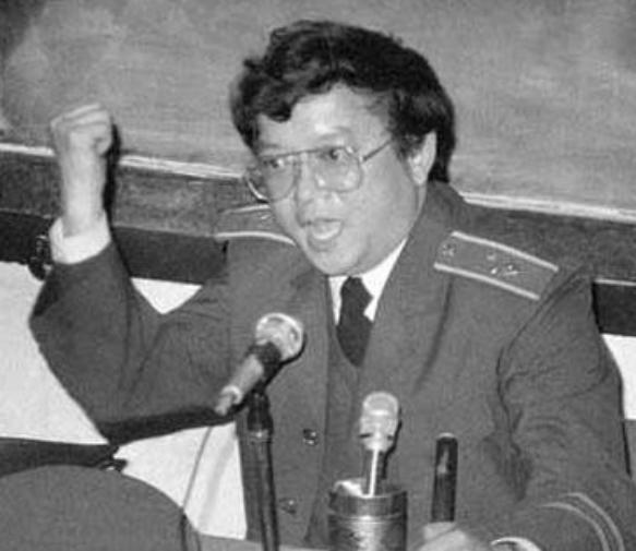 韩红李幼斌陈红军衔谁高,韩红几几年当军人