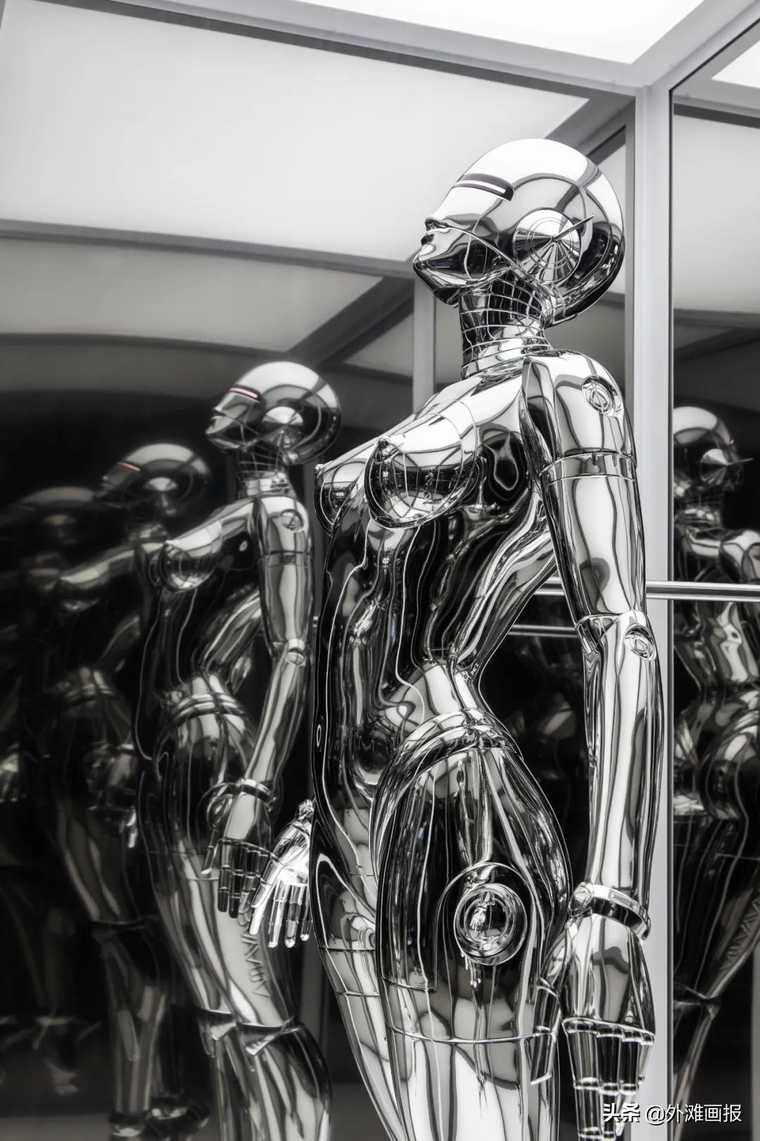 空山基机械姬1:1多少钱,空山基机械姬设计审美意蕴