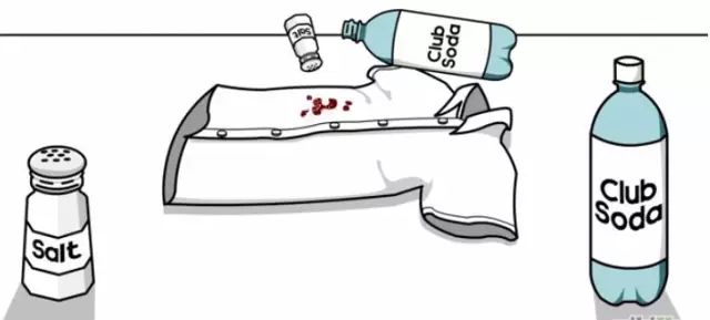 红酒渍干了怎么洗掉白衣服,衣服弄到红酒渍怎样洗得掉