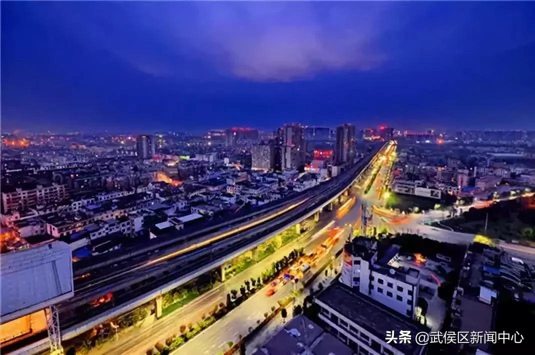 四川省重点发展的三个区域 (四川未来15年后的发展规划与布局)