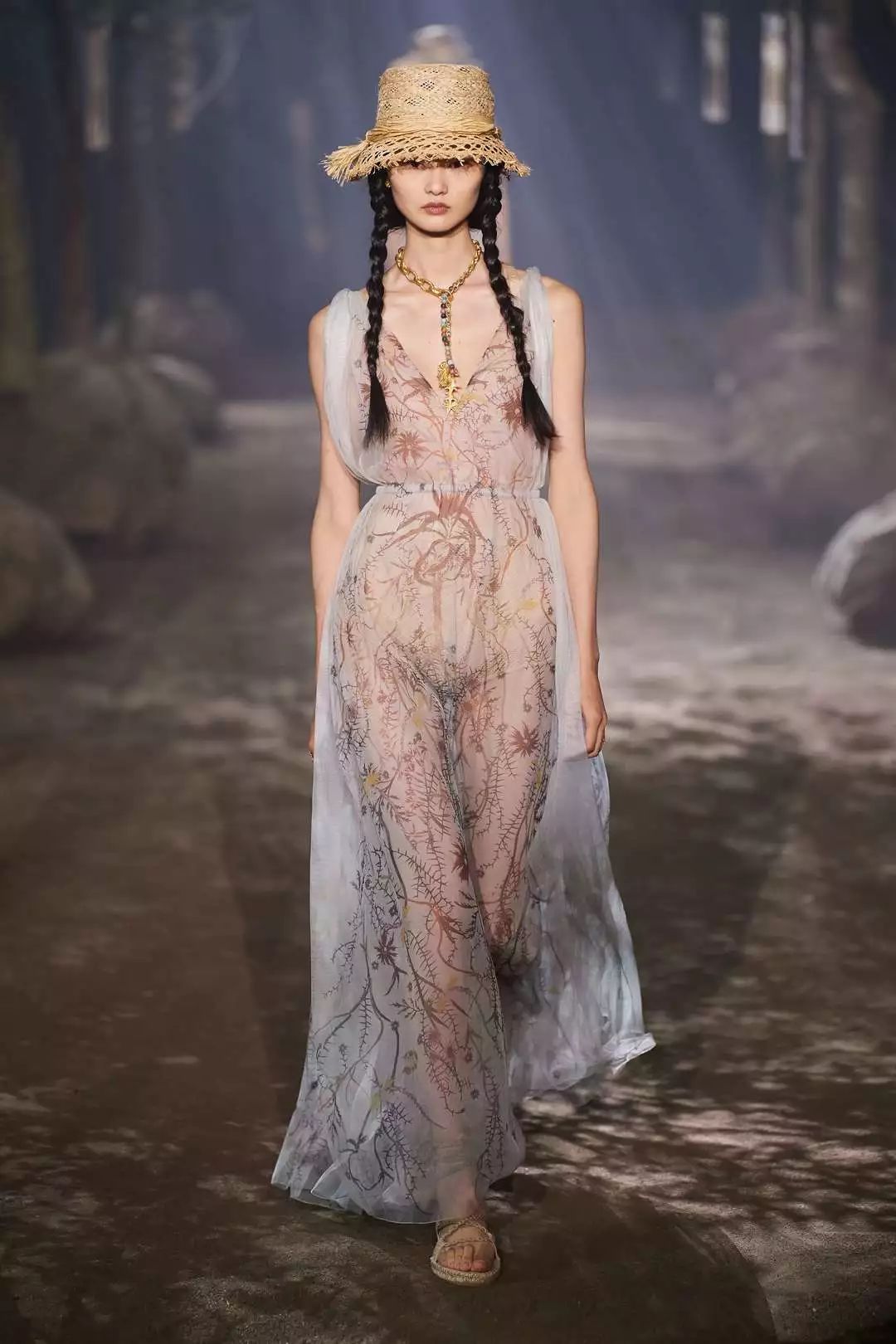 dior抄袭事件后续,dior抄袭马面裙事件