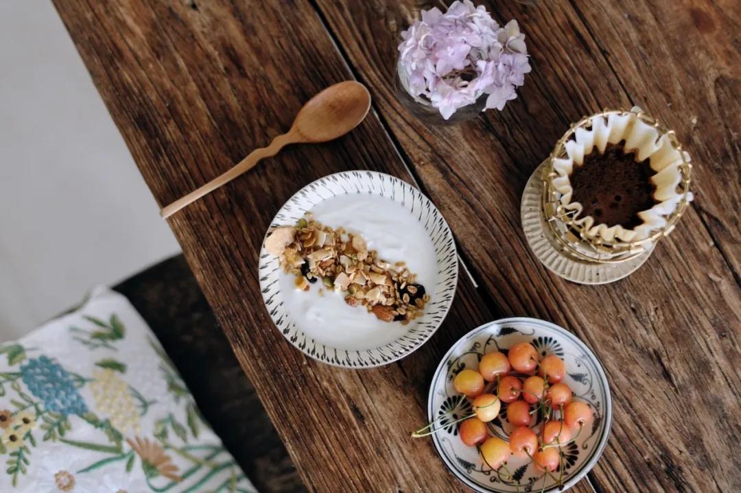 杭州女生老破小装修改造,装修漂亮女工