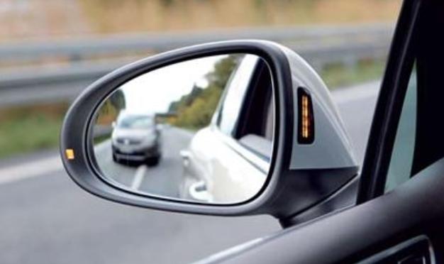 新手开车上路学会这几点就不怕了,老司机才会的开车技巧