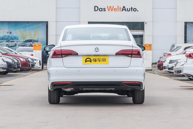 大众宝来1.5L—终于变成了别人的样子，只有省油和空间的优点