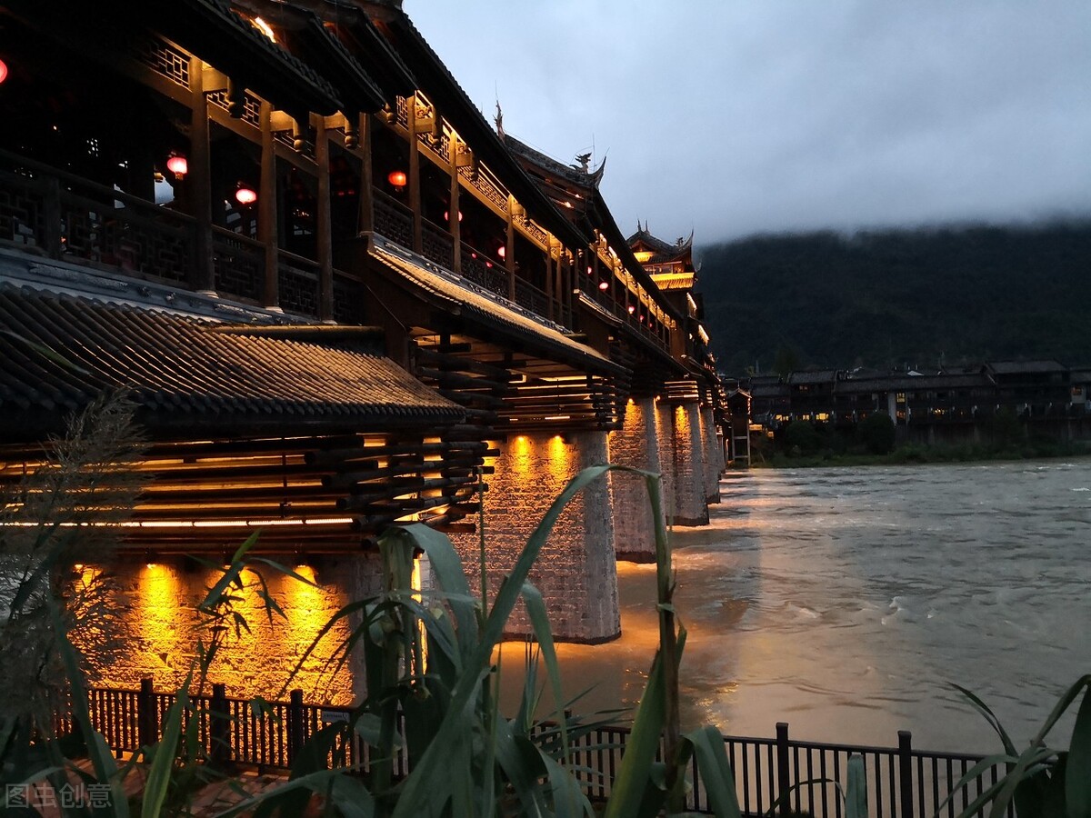 国内景色最美的十大古镇,国内风景优美的十大古镇