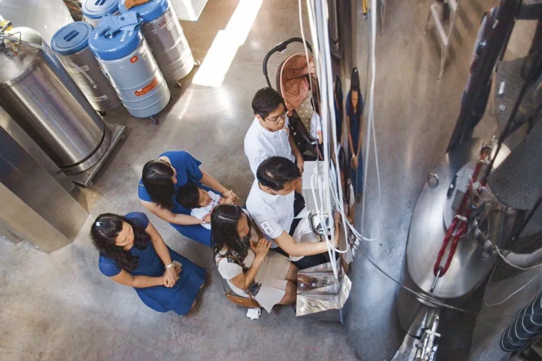 一对亚洲科学家夫妻，冷冻2岁女儿的大脑：希望未来还能见她一面