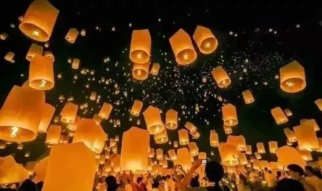 泰国有一个全是鲜花的节日,贝拉bella泰国节日