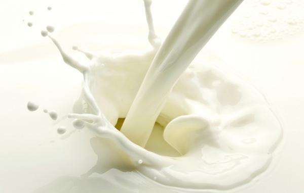 奶粉有结块是乳糖问题吗,奶粉有焦糖结块是怎么回事