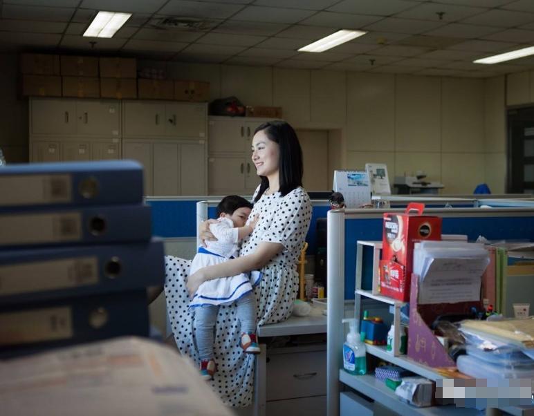 为什么母乳白天清澈晚上浓稠,母乳怎么才能浓稠