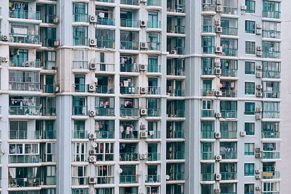 日本空调外机都是怎么放的,空调外机放在墙上真的好吗