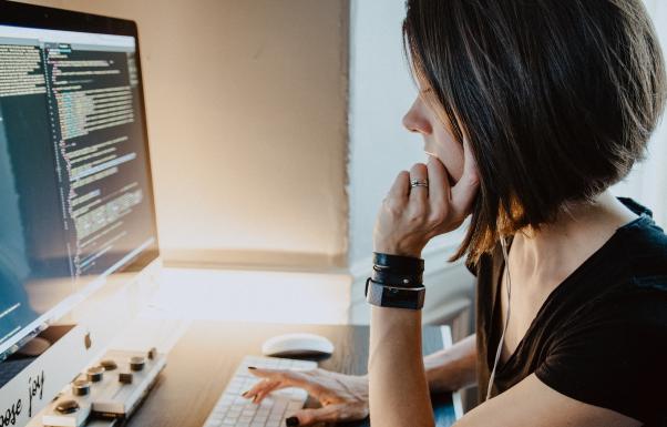 外包客服的好处是什么,微信外包业务有哪些