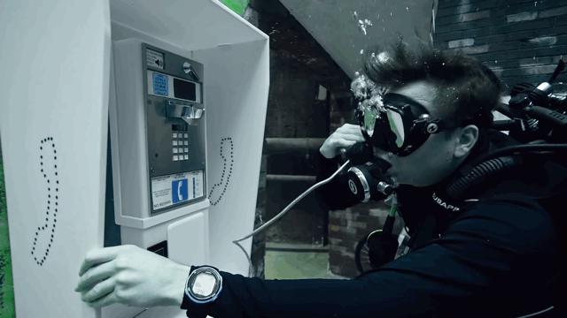 世界最大洞穴泳池,世界最深室内潜水泳池