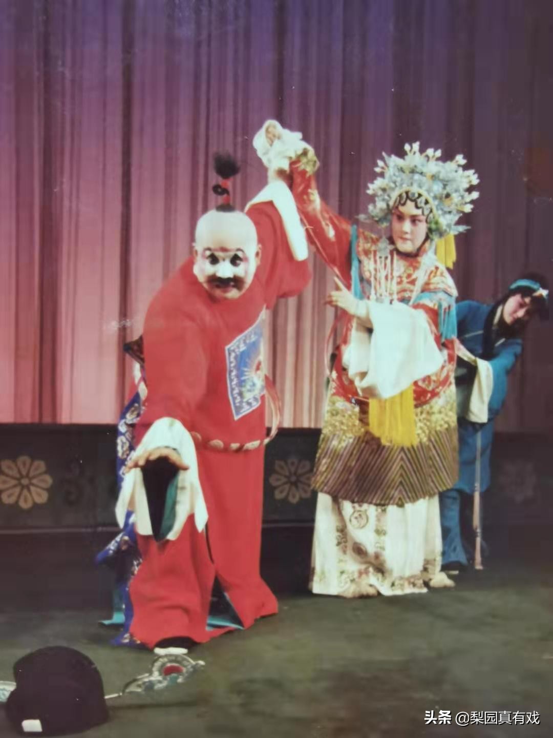 《唐知县审诰命》79年轰动京城，唐喜成李斯忠吴碧波都给他配戏