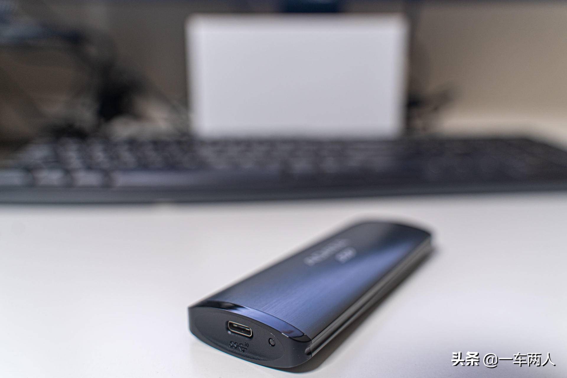 威刚adatassd固态硬盘m2.0,威刚adata固态硬盘怎么样