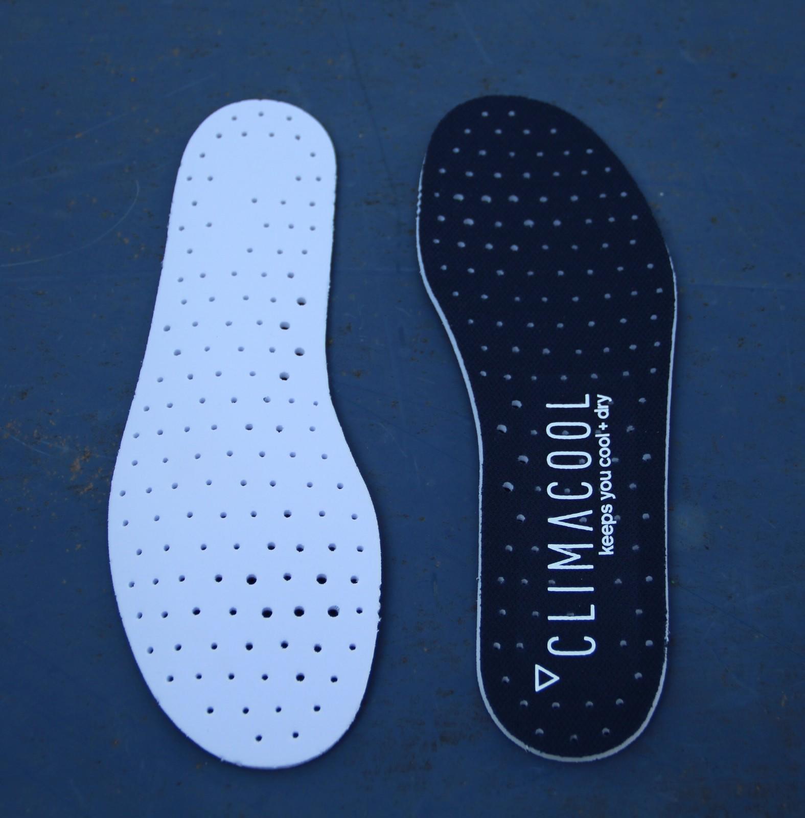 adidas清风跑鞋最新款,阿迪清风跑鞋讲解