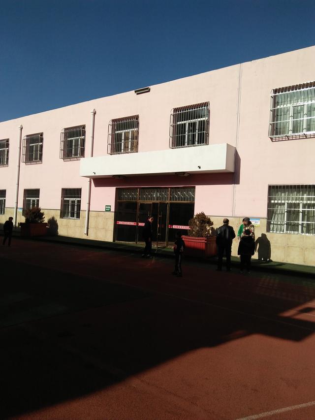 折翼的天使没有手,起飞吧英文