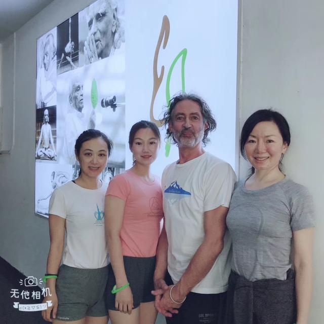 瑜伽小班课收费价目表,298元抢购21天瑜伽课程