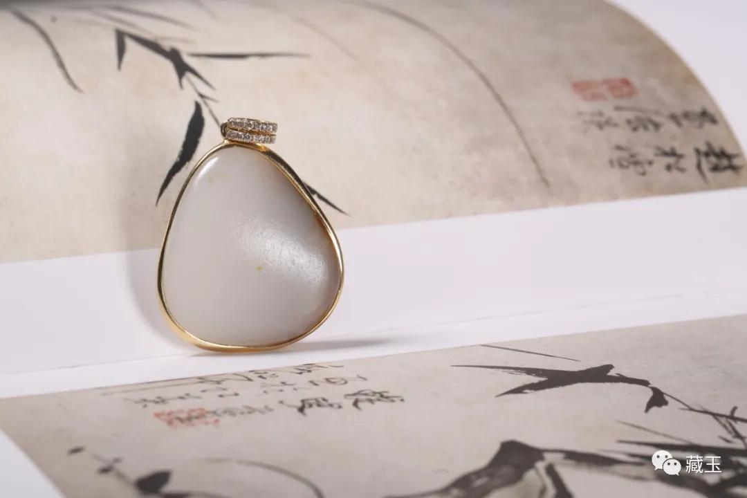 和田玉籽料金包玉,和田玉籽料金包银天然牌子