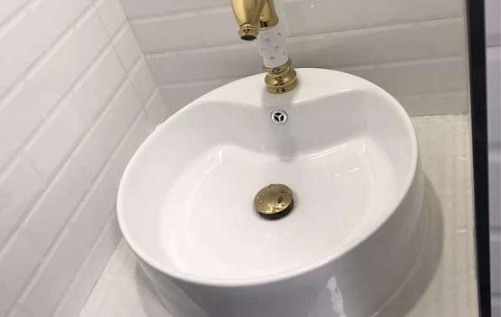 天一热厕所臭,卫生间一热就臭