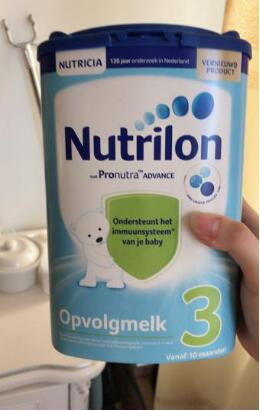 央视报道的国外奶粉不适合中国宝宝是真的吗?中国宝宝喝什么好?