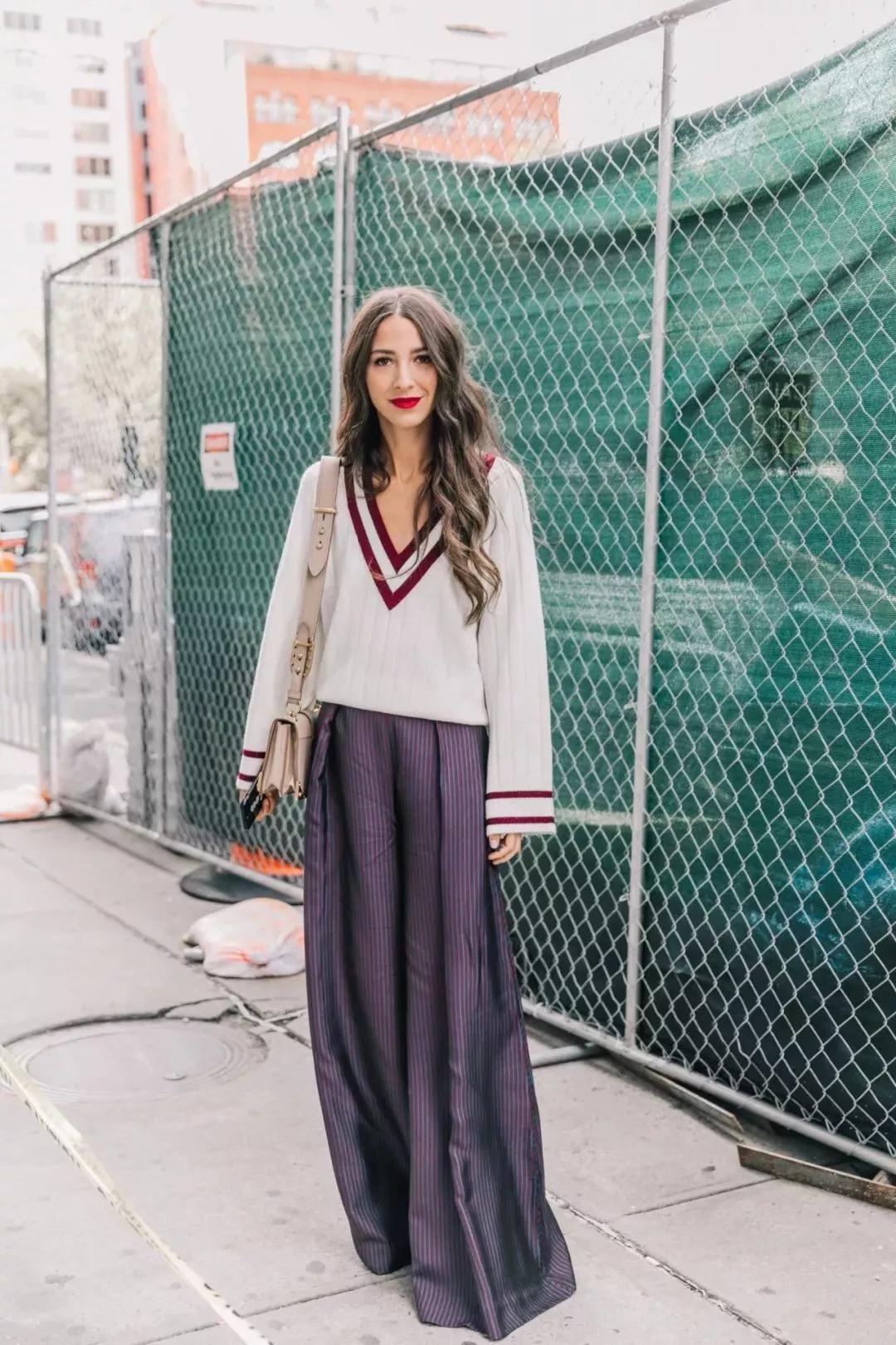 v领毛衣慵懒风高级感,v领毛衣有多实穿百搭