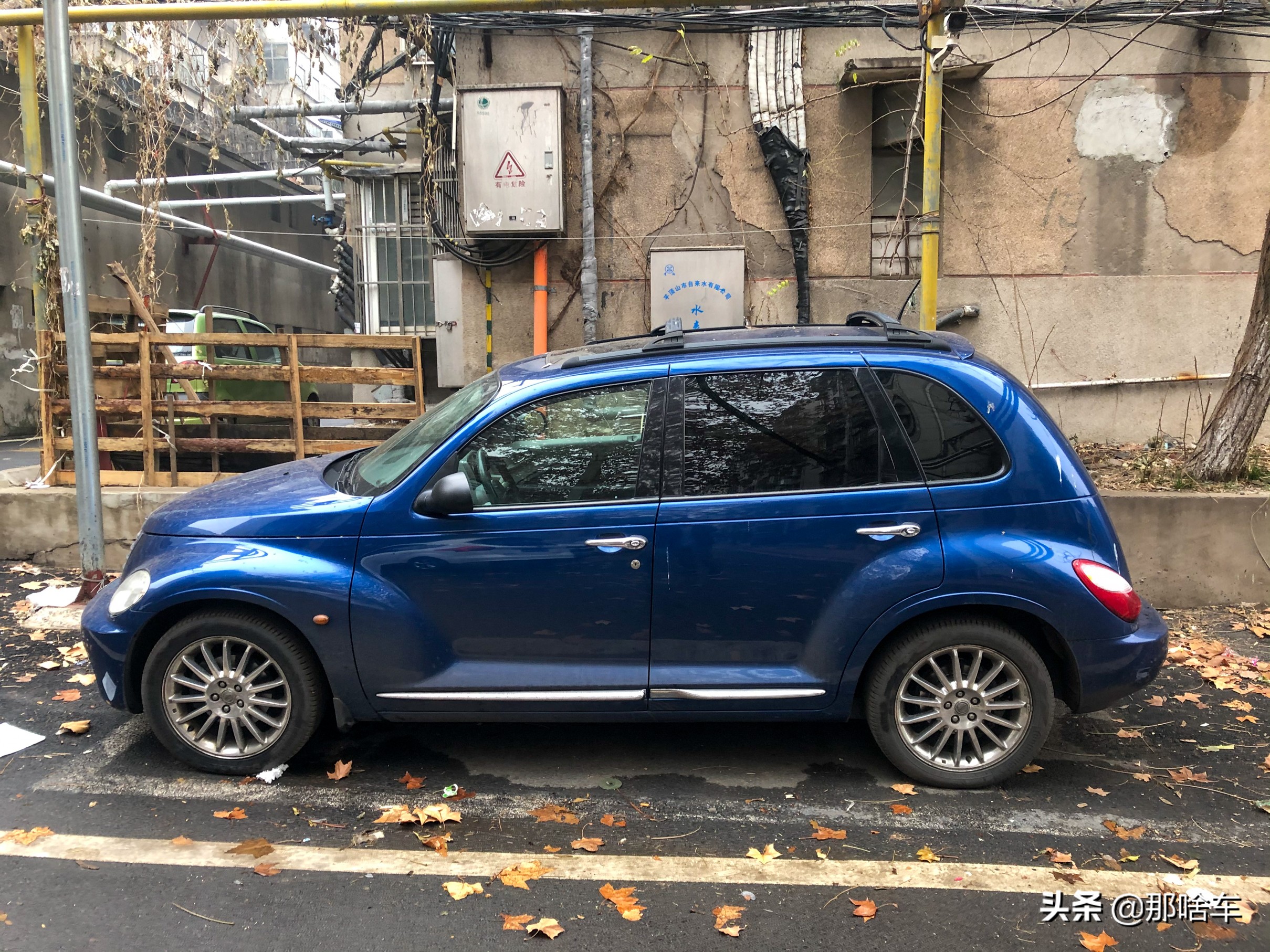 我眼中的法拉利,克莱斯勒300c5.7