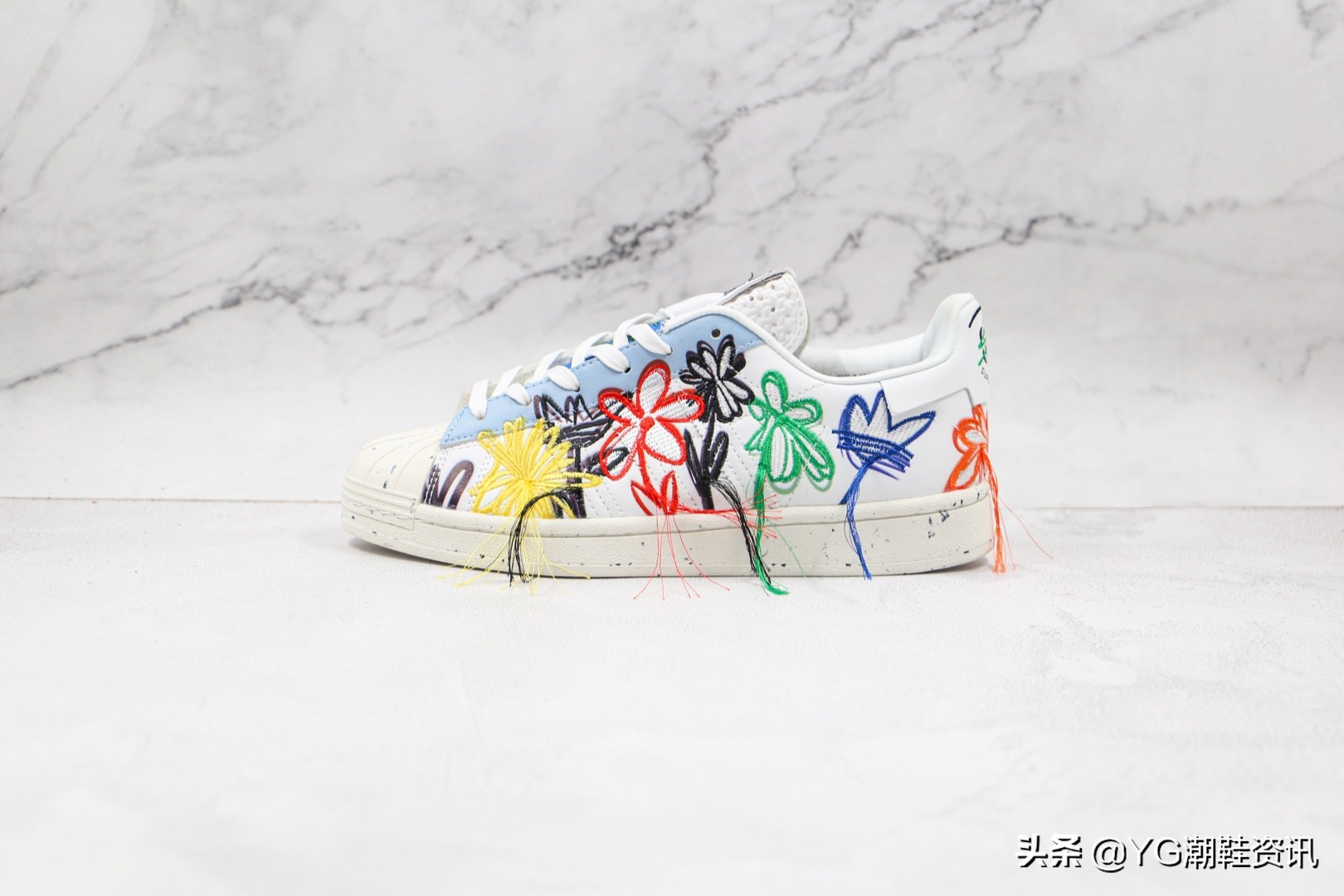 adidas阿迪达斯米灰色板鞋,阿迪达斯neohoops2.0白灰绿板鞋