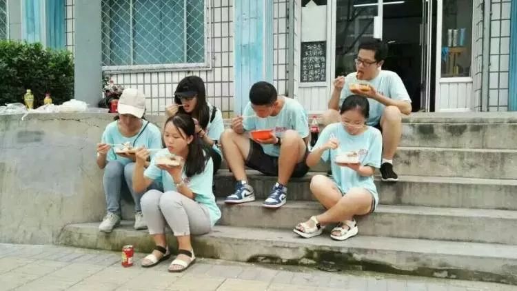 第一次男扮女装,第一次男扮女装的经历