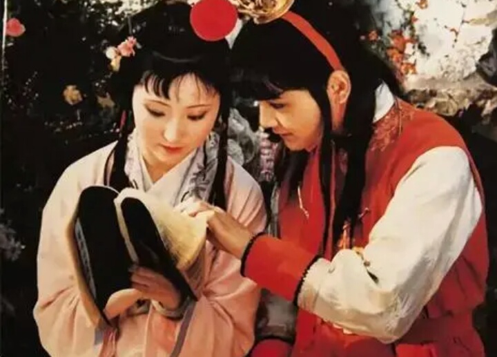 当年万人空巷的十部电视剧,曾经那些万人空巷的电视剧