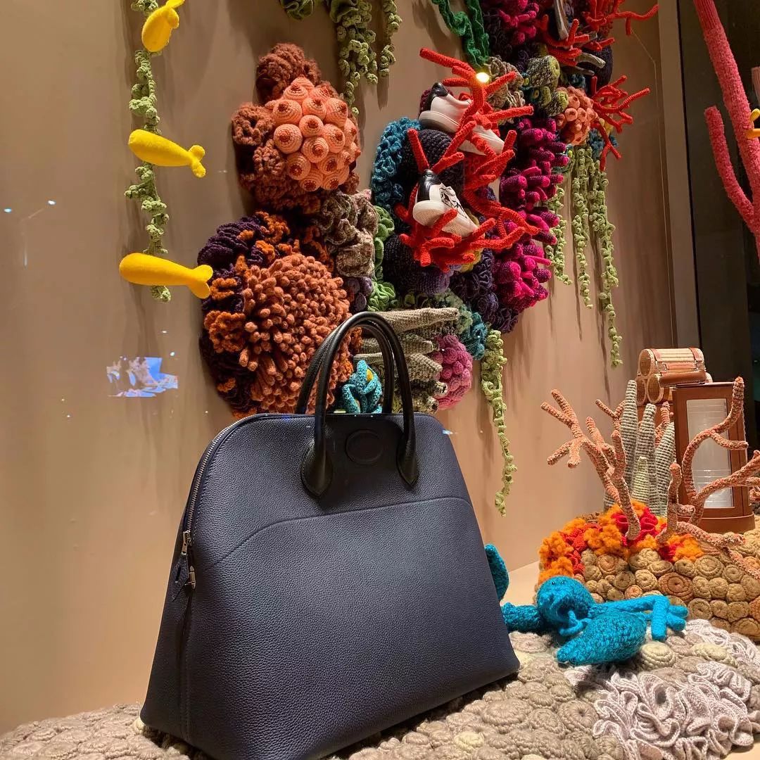 爱马仕橱窗展示设计手绘图,爱马仕2023橱窗设计最新款