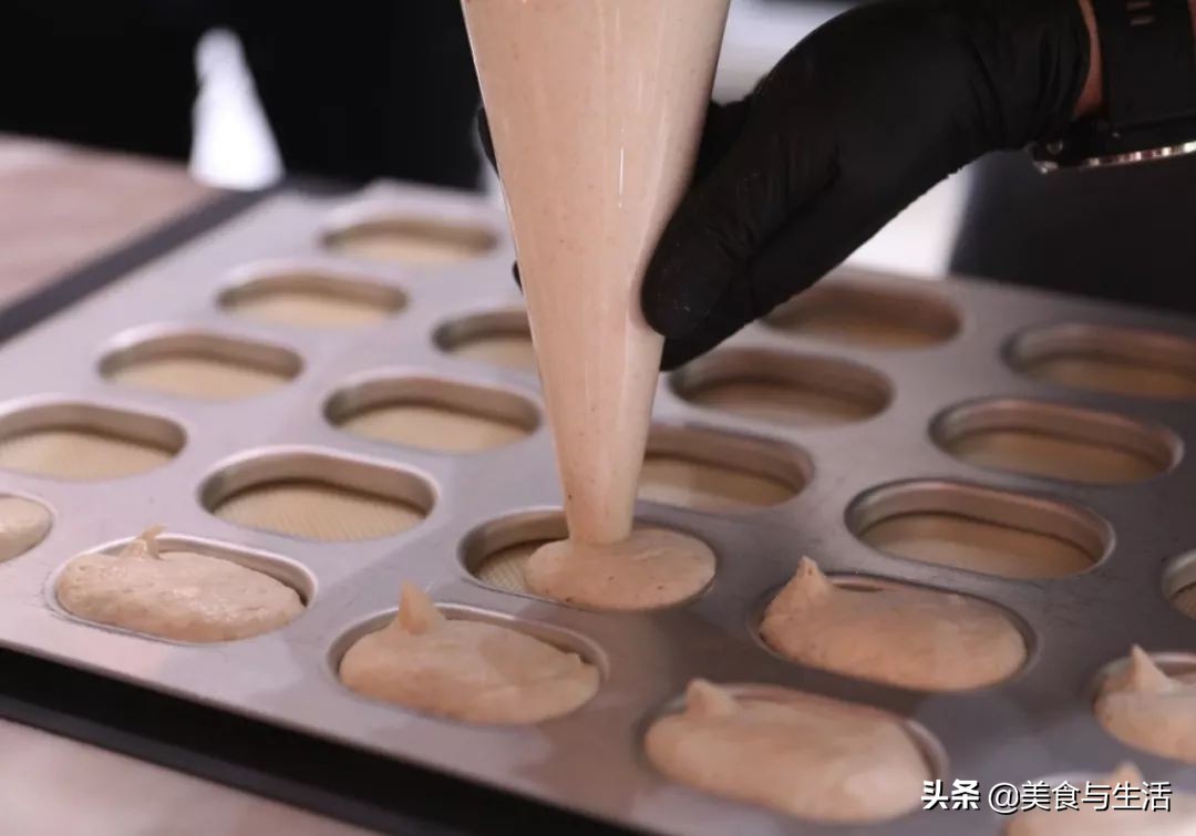 竟然比马卡龙还好吃？日本爆款小点心朗姆葡萄夹心饼干，超全配方