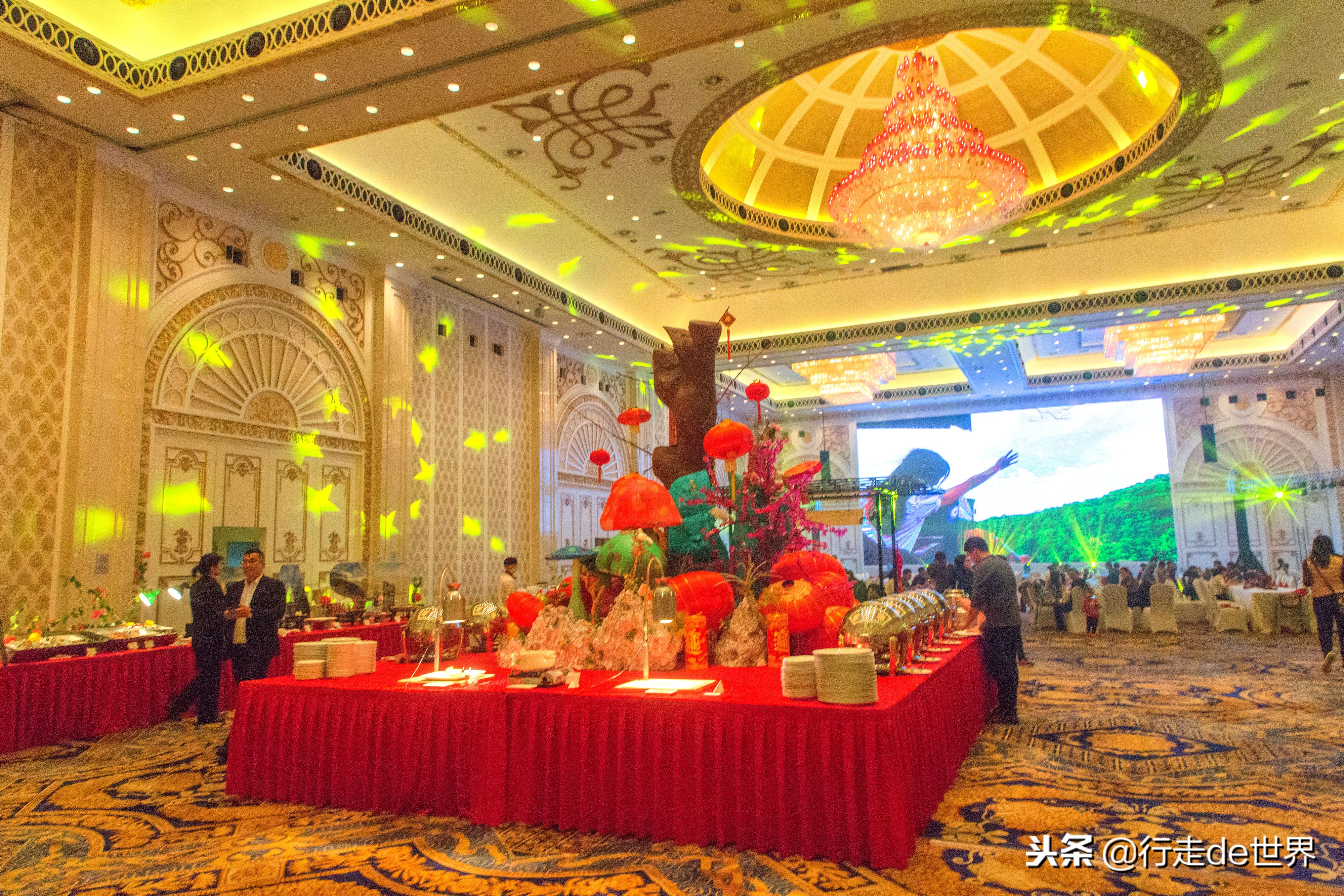 超多网红小姐姐打卡,网红温泉云瑶谷温泉