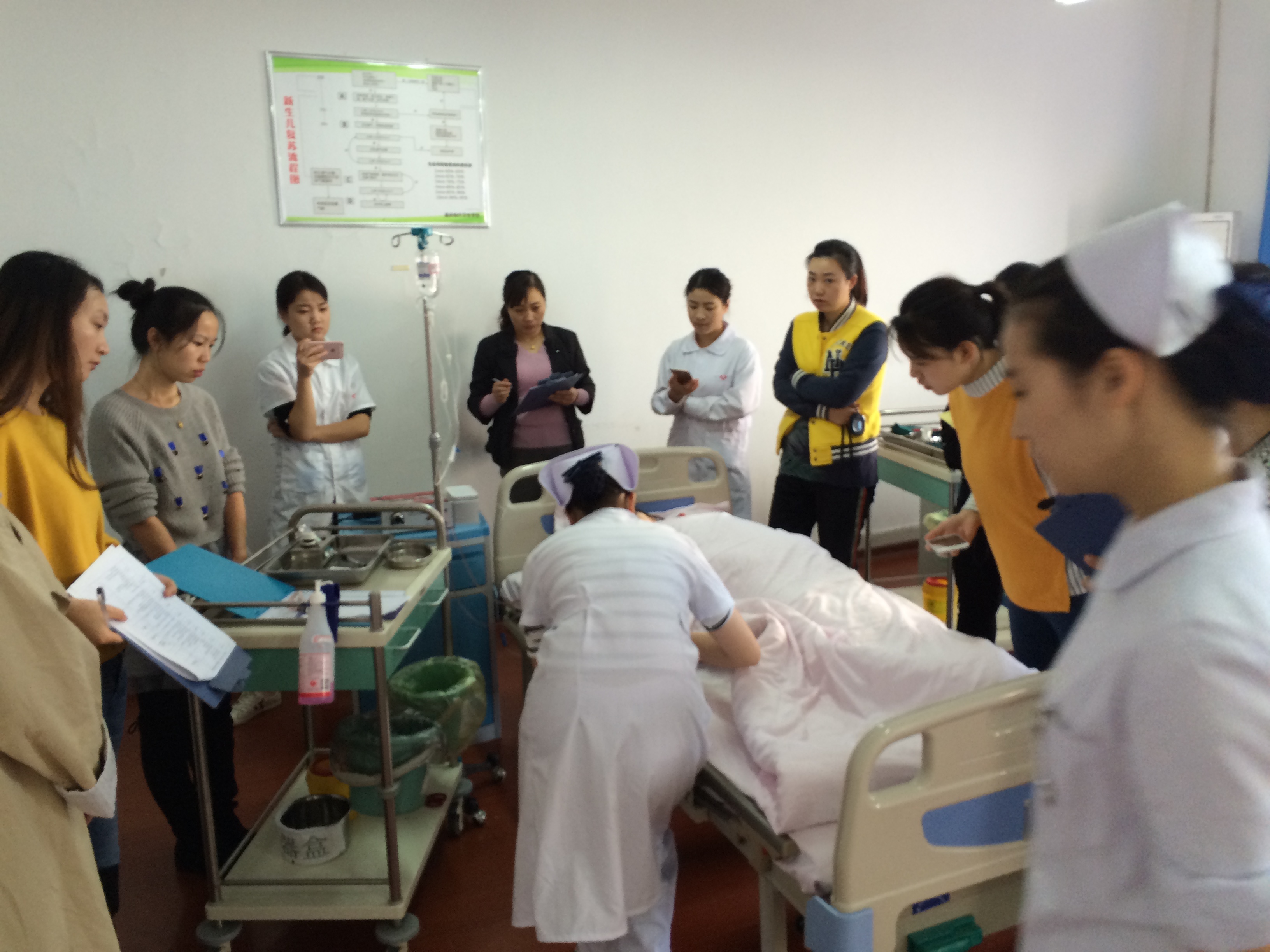 重庆知行卫生学校学费,重庆知行卫校招生条件