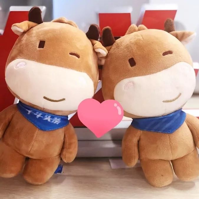 阿里巴巴上市敲钟8人是哪八人,阿里巴巴香港上市2008