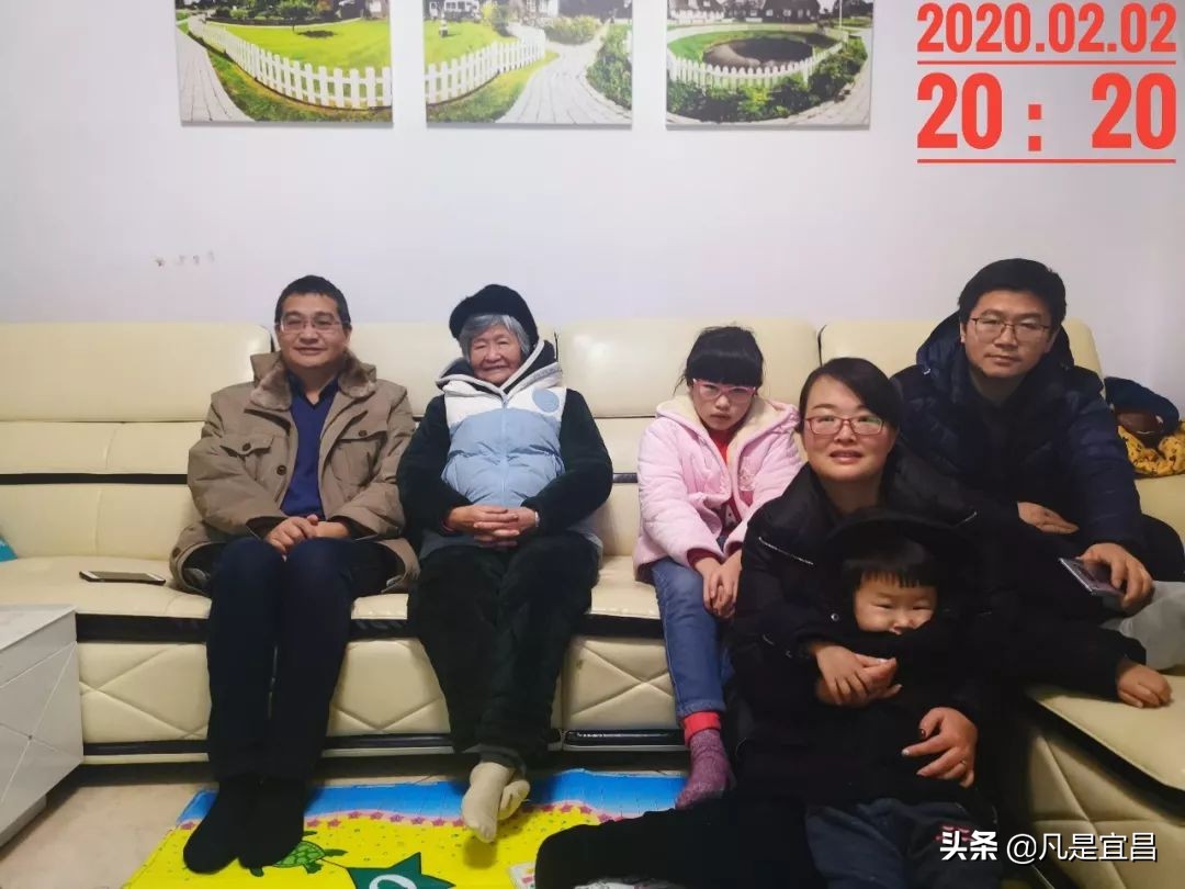 战疫情202002022020现时共存