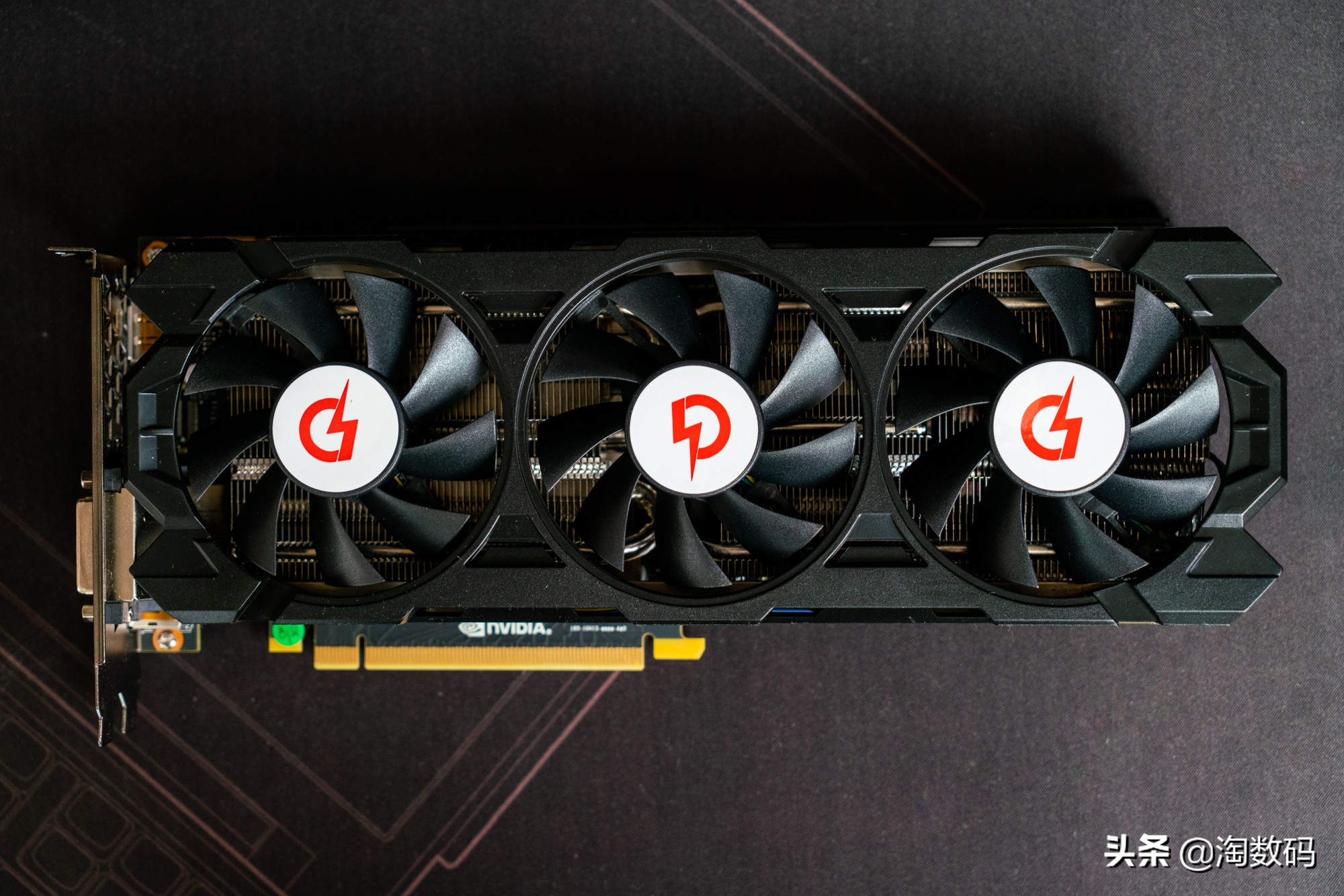 10606g新款鲁大师显卡跑分7w,gtx1080跑分鲁大师