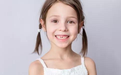 长了新牙乳牙还没松动可以拔吗,乳牙大牙蛀牙不松动能拔掉吗