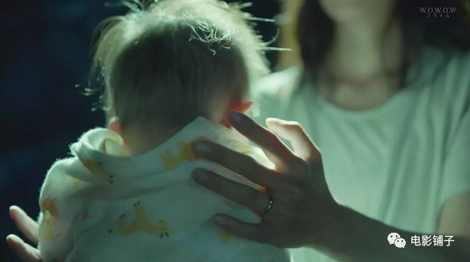 生完孩子后她就变了,生了孩子以后疯了