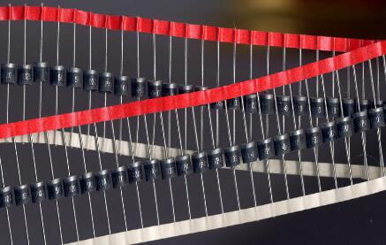 二极管和稳压二极管区分,稳压二极管大小有什么区别