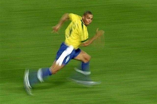 凯恩帽子戏法拜仁大胜多特,哈里凯恩点球帽子戏法