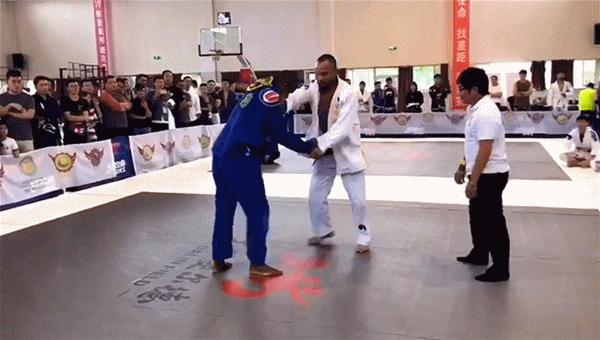 mma训练巴西柔术训练馆报名,mma综合格斗和巴西柔术