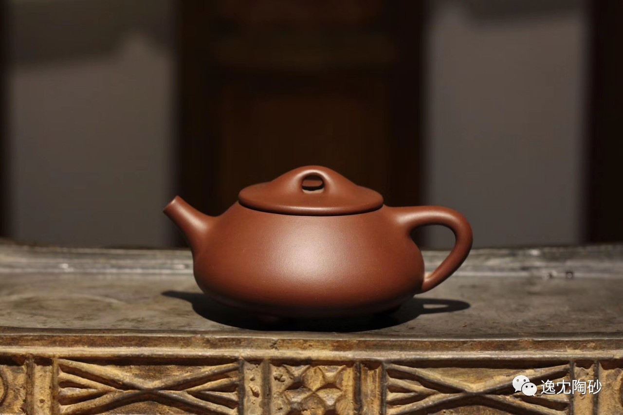 一捆紫砂泥如何转变为一把紫砂壶