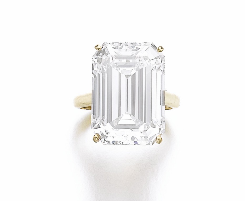 皇冠款钻戒杨颖,杨颖的皇冠钻戒多少钱